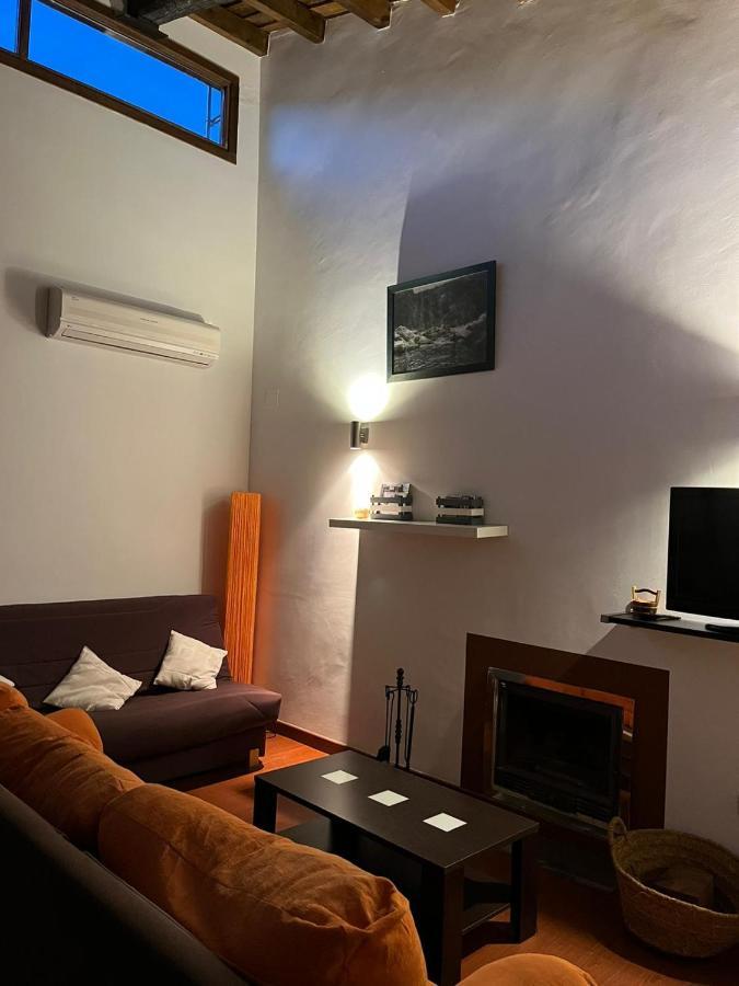 Apartamentos Rurales En Plena Sierra La Calera ภายนอก รูปภาพ