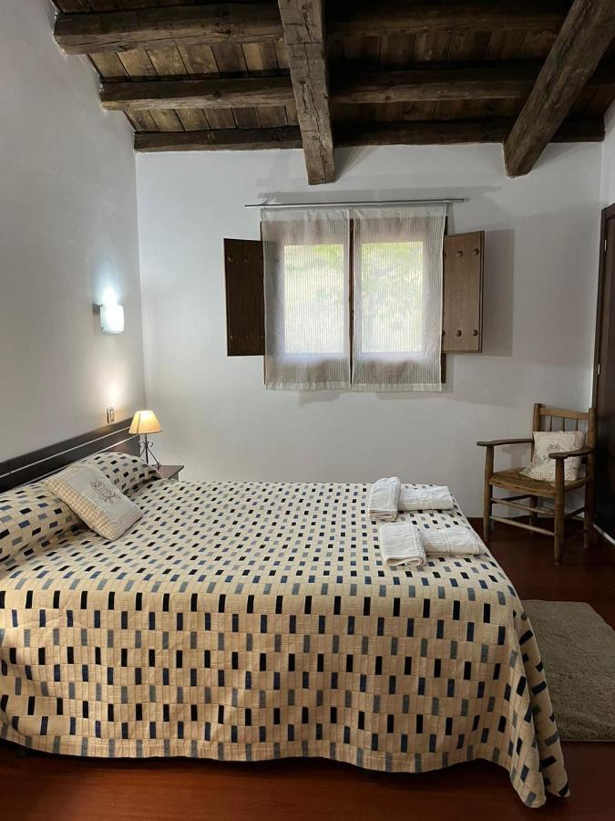 Apartamentos Rurales En Plena Sierra La Calera ภายนอก รูปภาพ